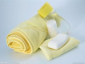 前胸后背長痘痘怎么辦？科學(xué)護(hù)膚與日常用品選購指南